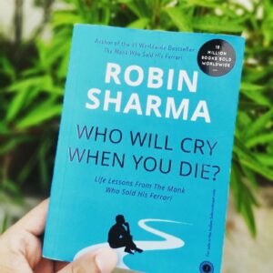 Book by Robin Sharma